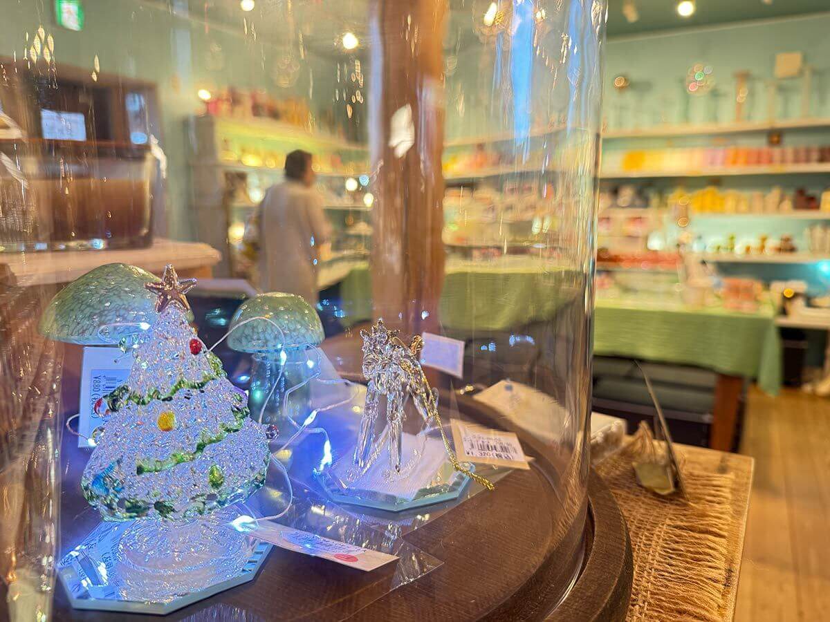 月子の「もうすぐ満月ですよ」冬にキラキラと楽しく