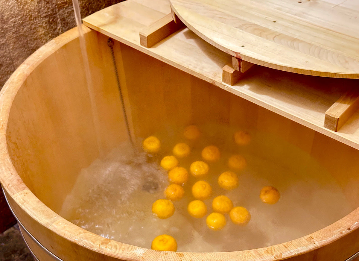 月子の「もうすぐ満月ですよ」お風呂でゆるゆる