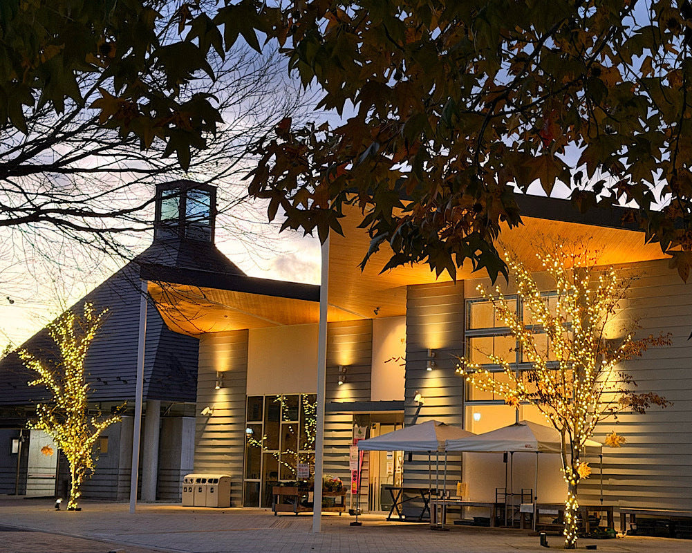 月子の「もうすぐ満月ですよ」馬たちも待っています